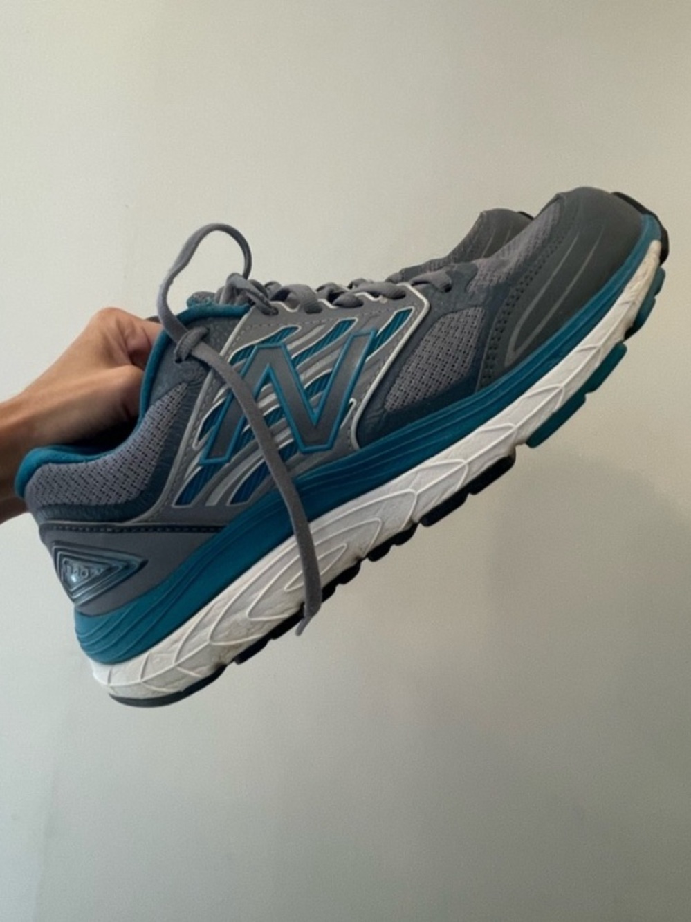 New Balance Women’s Gray with Teal Athletic Running Shoes